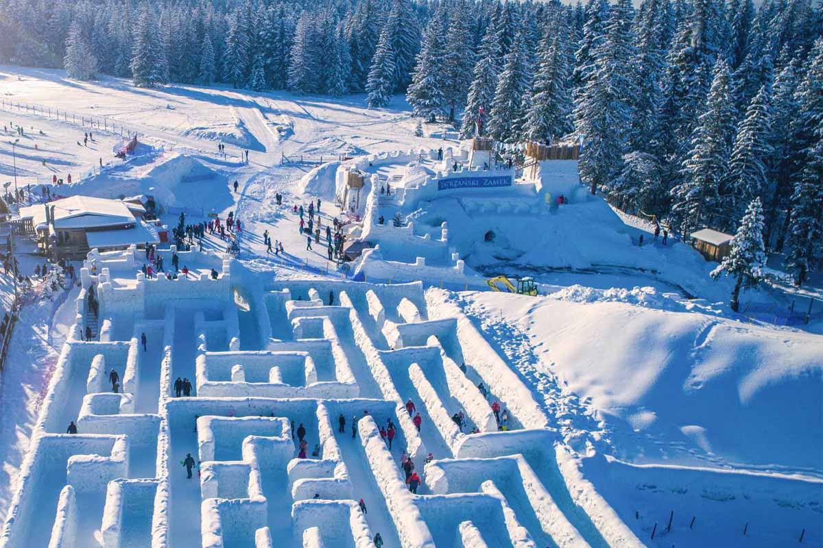 Autor titulnej fotografie: Facebook Snowlandia – Sniežny Labirynt.